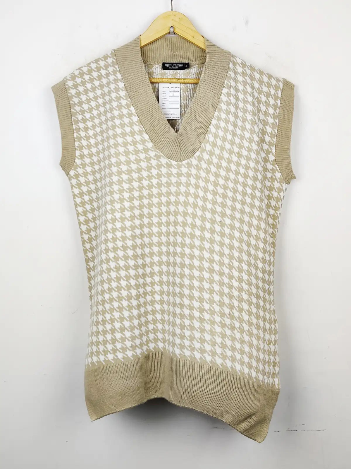 Buy online pre-used pre-loved 100% authentic & Original branded Prettylittlething (SL-1944) available in Pakistan. Top international brands avilable.