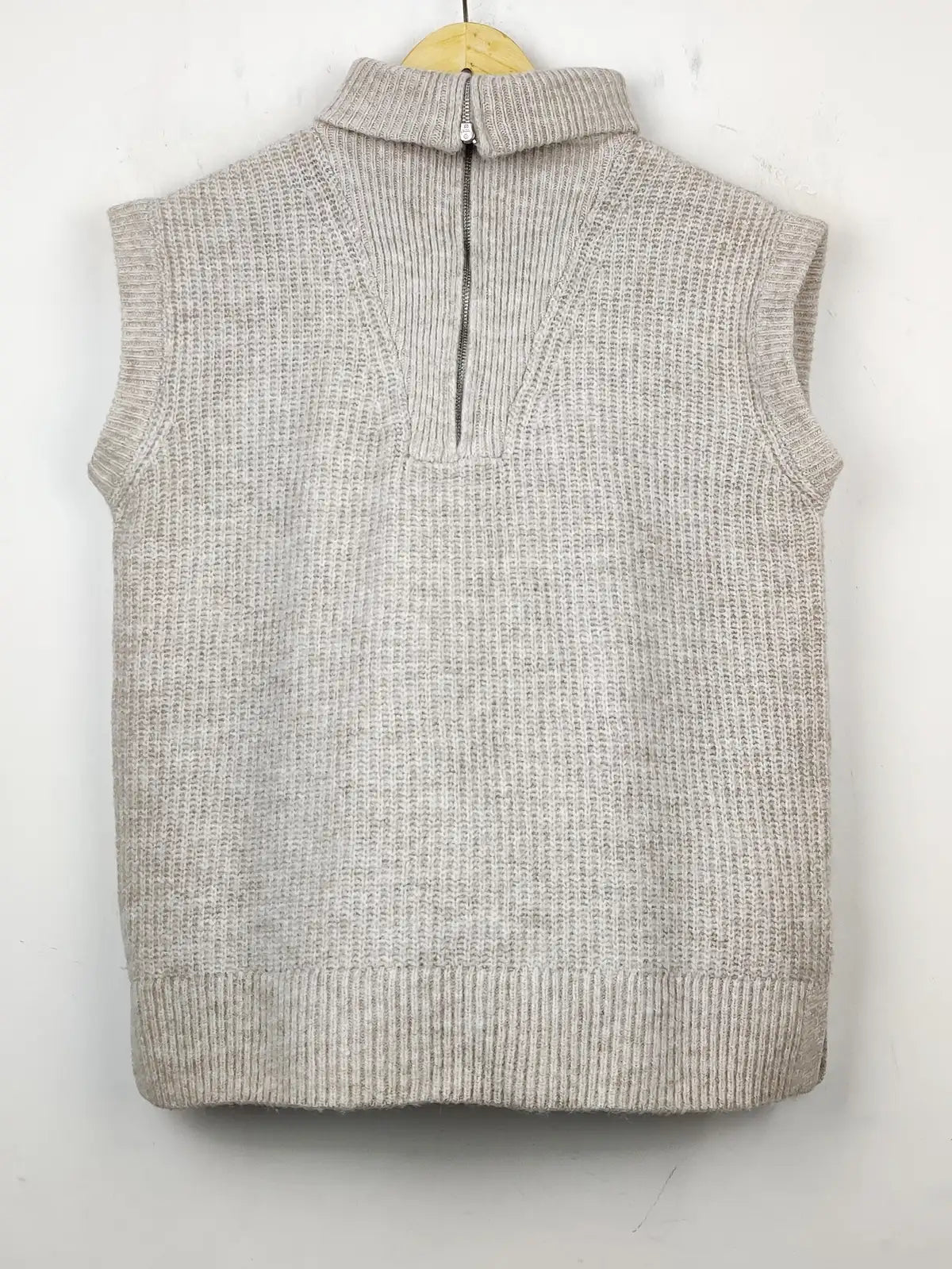 Buy online pre-used pre-loved 100% authentic & Original branded Dunnes Stores (SL-1945) available in Pakistan. Top international brands avilable.