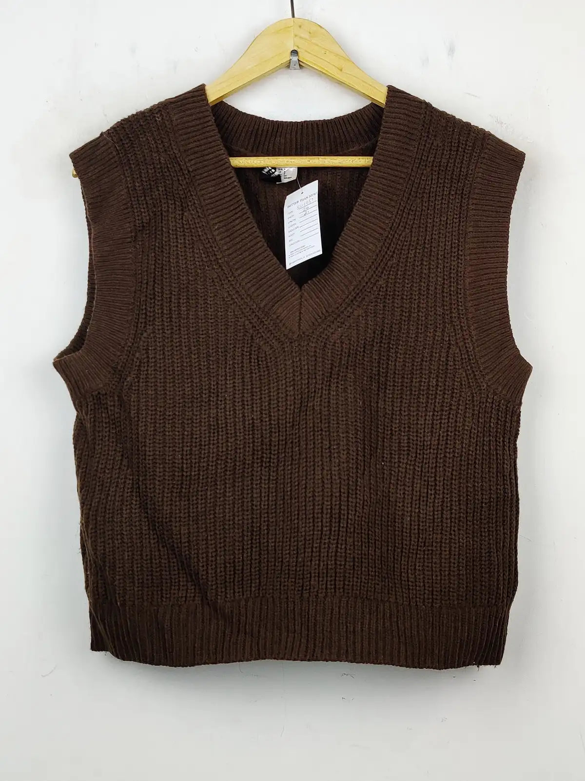 Buy online pre-used pre-loved 100% authentic & Original branded H&M (SL-1957) available in Pakistan. Top international brands avilable.
