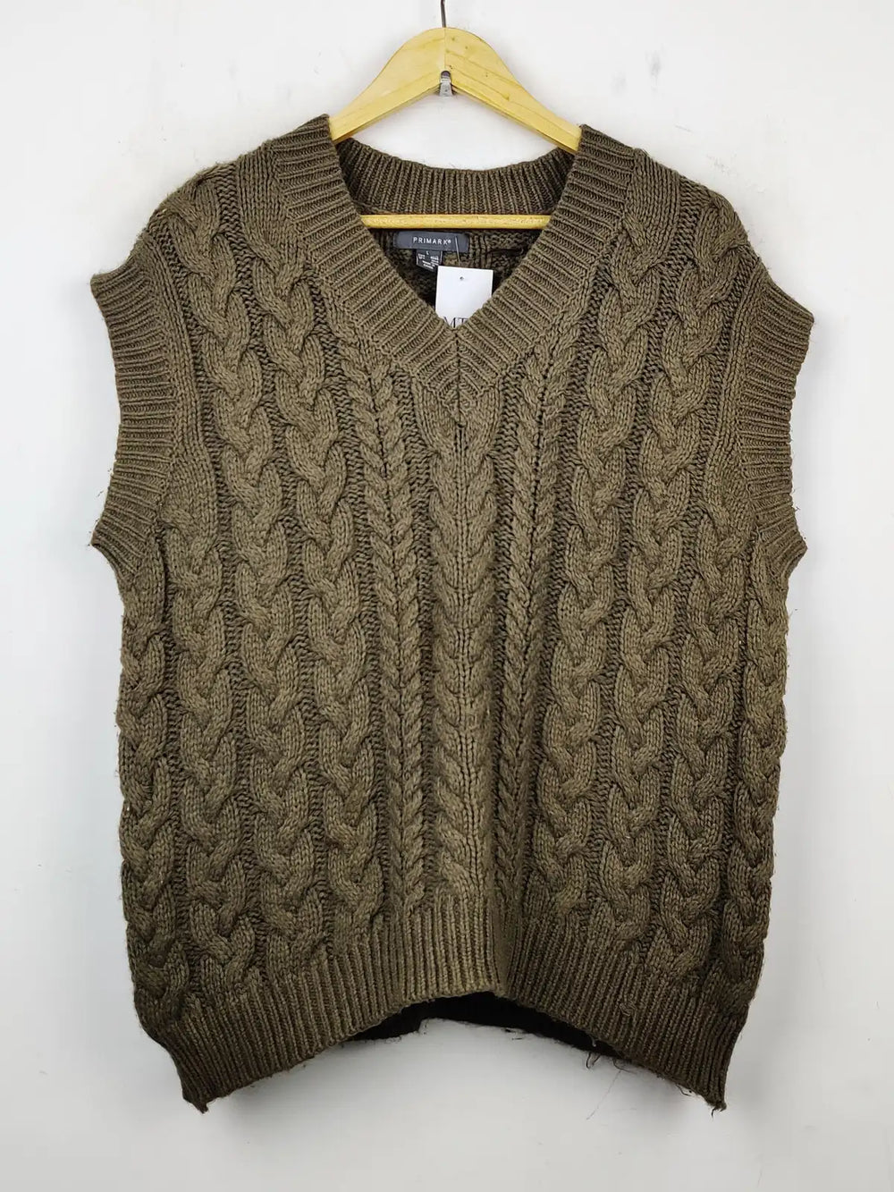 Buy online pre-used pre-loved 100% authentic & Original branded Primark (SL-1968) available in Pakistan. Top international brands avilable.