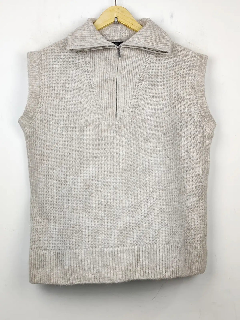 Buy online pre-used pre-loved 100% authentic & Original branded Dunnes Stores (SL-1981) available in Pakistan. Top international brands avilable.
