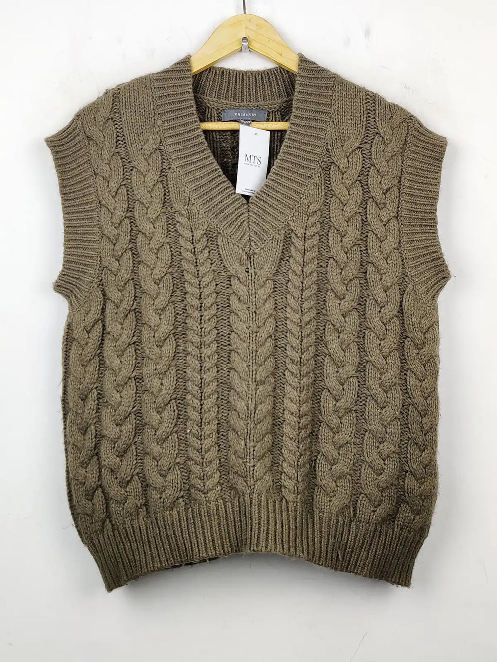 Buy online pre-used pre-loved 100% authentic & Original branded Primark (SL-1984) available in Pakistan. Top international brands avilable.