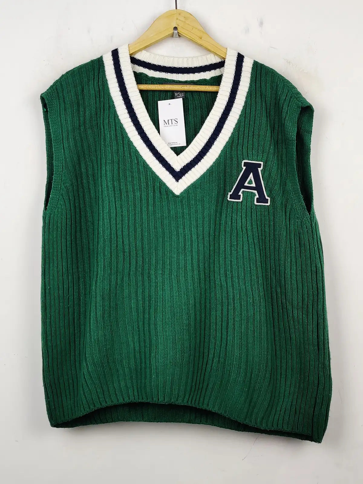 Buy online pre-used pre-loved 100% authentic & Original branded Primark (SL-1986) available in Pakistan. Top international brands avilable.