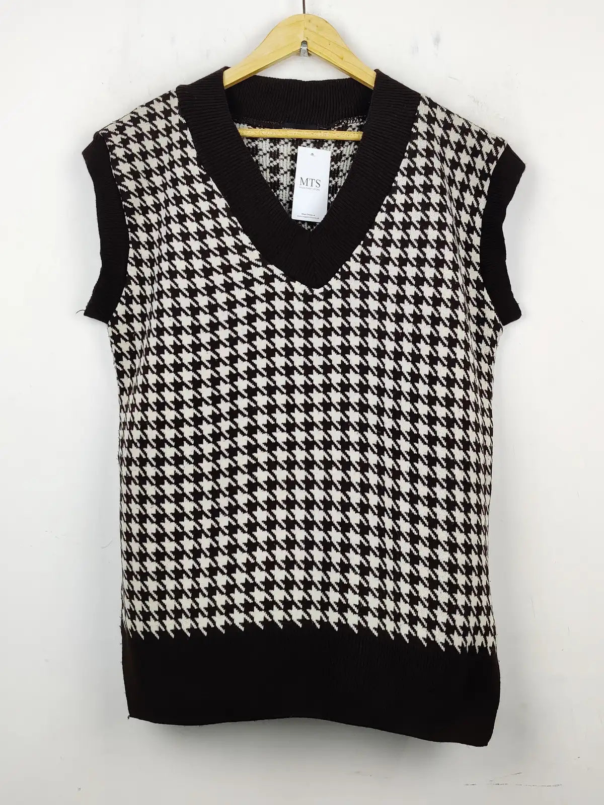 Buy online pre-used pre-loved 100% authentic & Original branded Prettylittlething (SL-2007) available in Pakistan. Top international brands avilable.