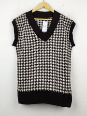 Buy online pre-used pre-loved 100% authentic & Original branded Prettylittlething (SL-2007) available in Pakistan. Top international brands avilable.