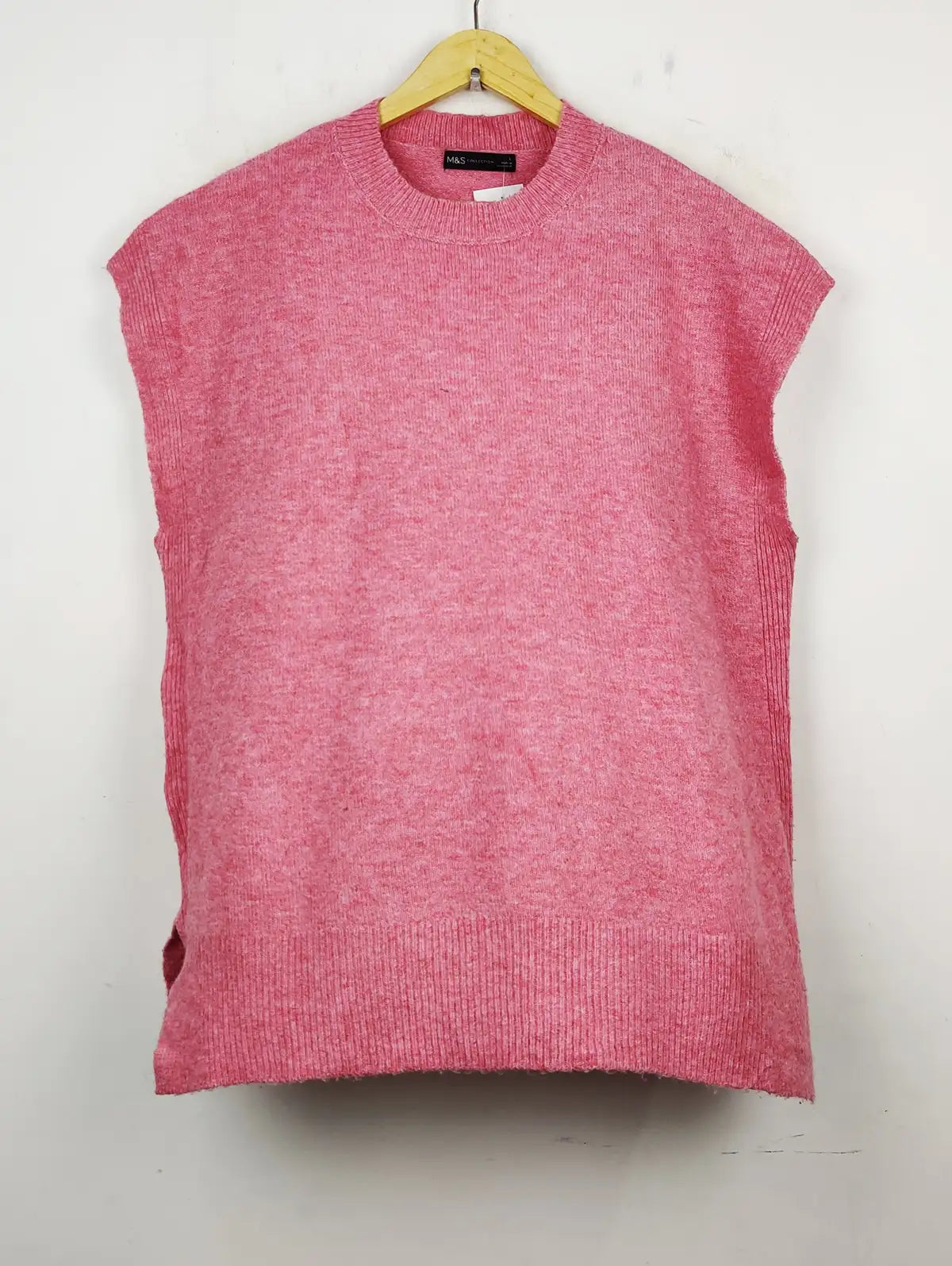 Buy online pre-used pre-loved 100% authentic & Original branded Marks & Spencer (SL-2017) available in Pakistan. Top international brands avilable.