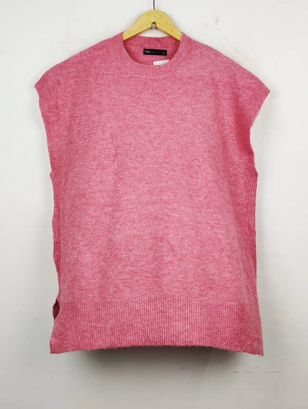 Buy online pre-used pre-loved 100% authentic & Original branded Marks & Spencer (SL-2017) available in Pakistan. Top international brands avilable.