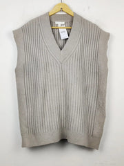 Buy online pre-used pre-loved 100% authentic & Original branded H&M (SL-2020) available in Pakistan. Top international brands avilable.