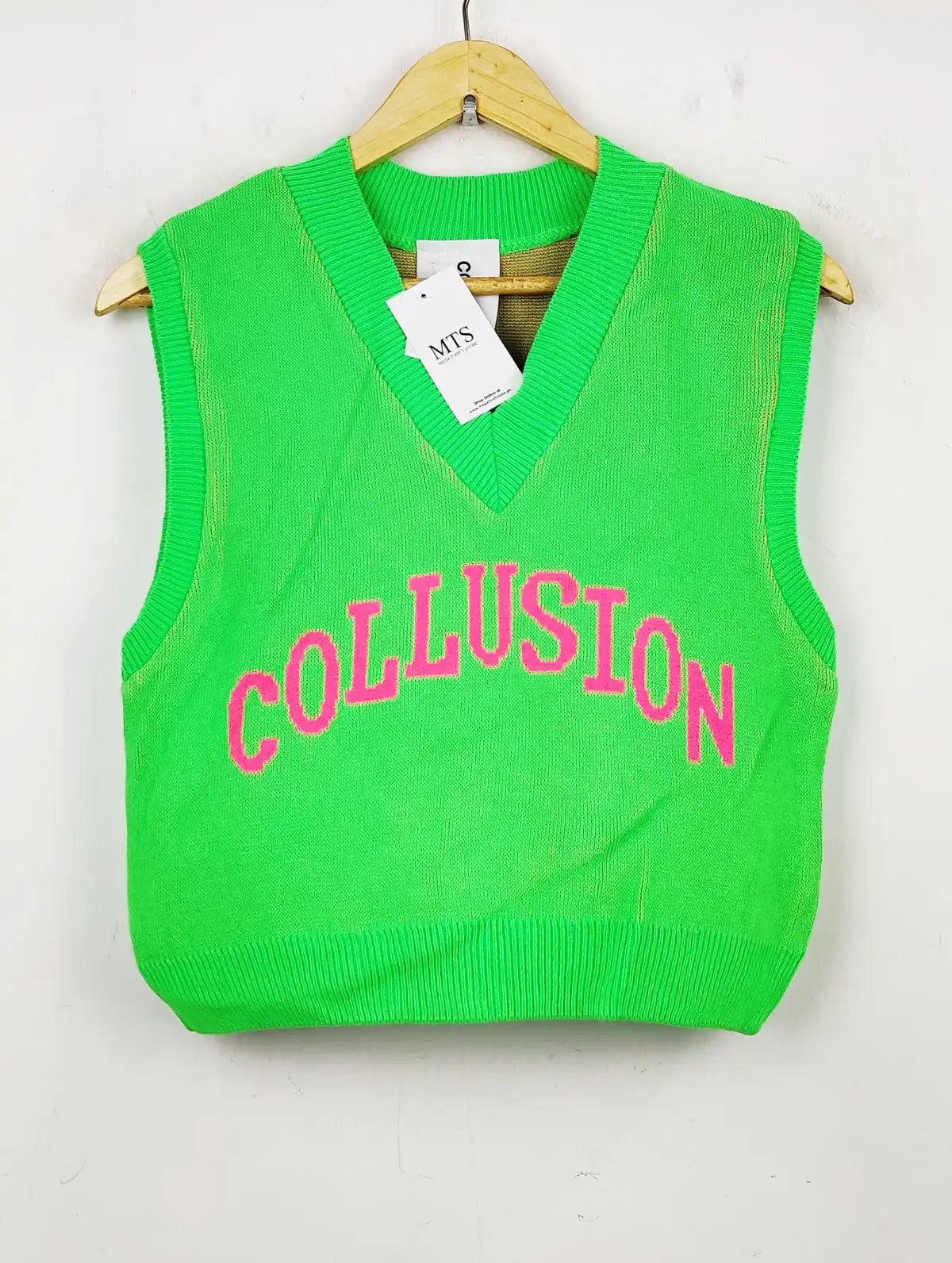 Buy online pre-used pre-loved 100% authentic & Original branded Collusion (SL-2026) available in Pakistan. Top international brands avilable.