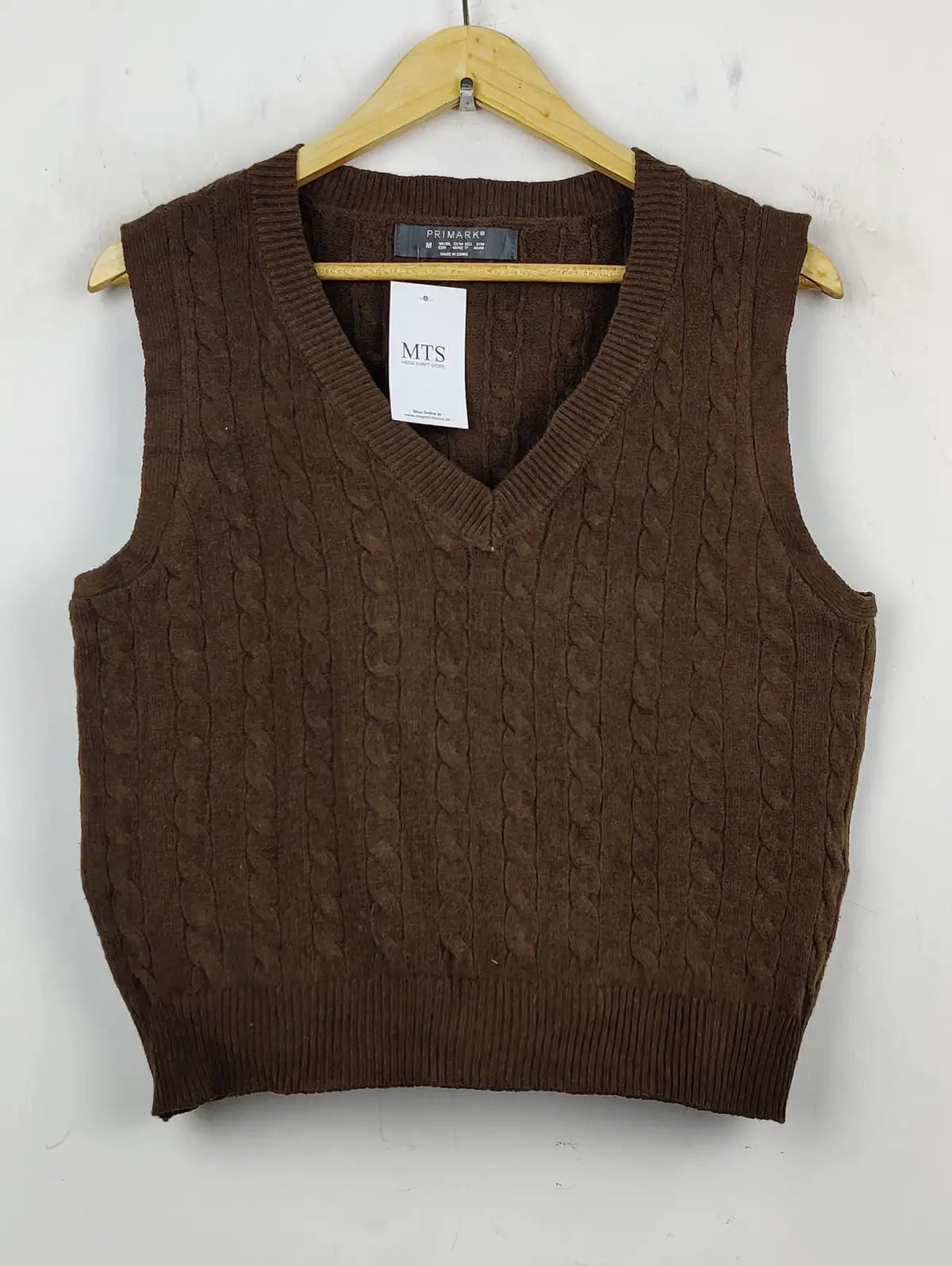 Buy online pre-used pre-loved 100% authentic & Original branded Primark (SL-2034) available in Pakistan. Top international brands avilable.