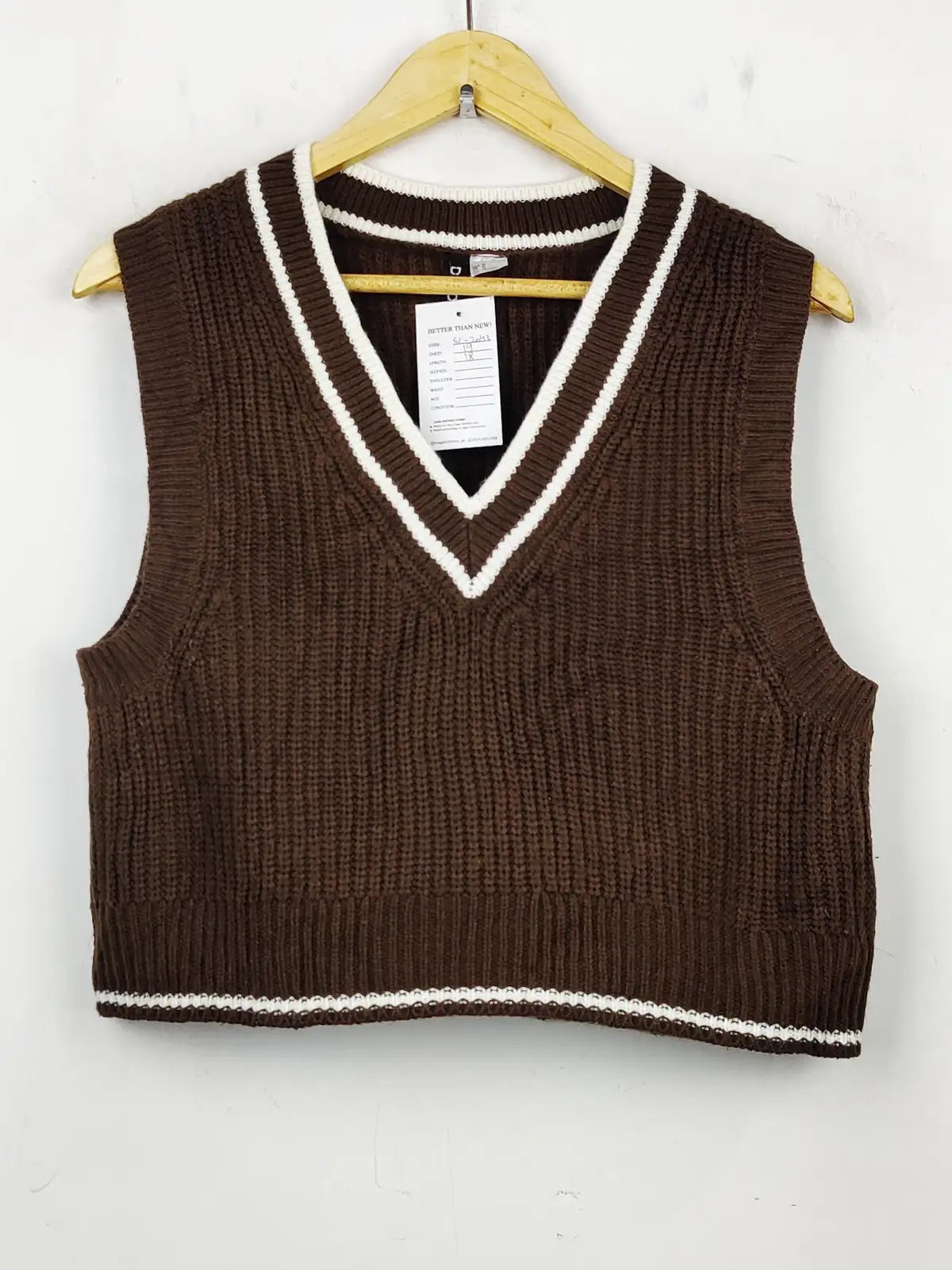 Buy online pre-used pre-loved 100% authentic & Original branded H&M (SL-2043) available in Pakistan. Top international brands avilable.