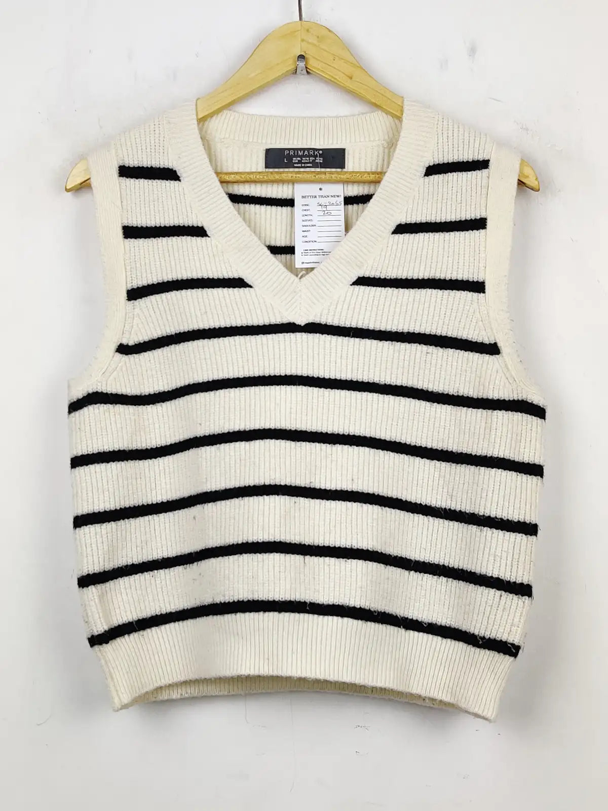 Buy online pre-used pre-loved 100% authentic & Original branded Primark (SL-2055) available in Pakistan. Top international brands avilable.