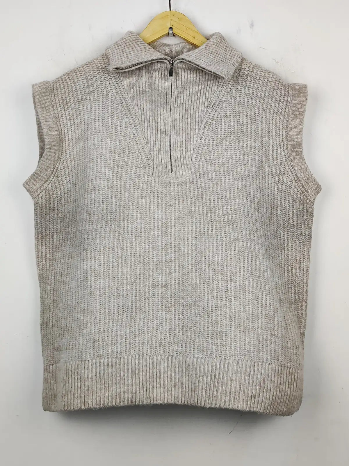 Buy online pre-used pre-loved 100% authentic & Original branded Dunnes Stores (SL-2067) available in Pakistan. Top international brands avilable.