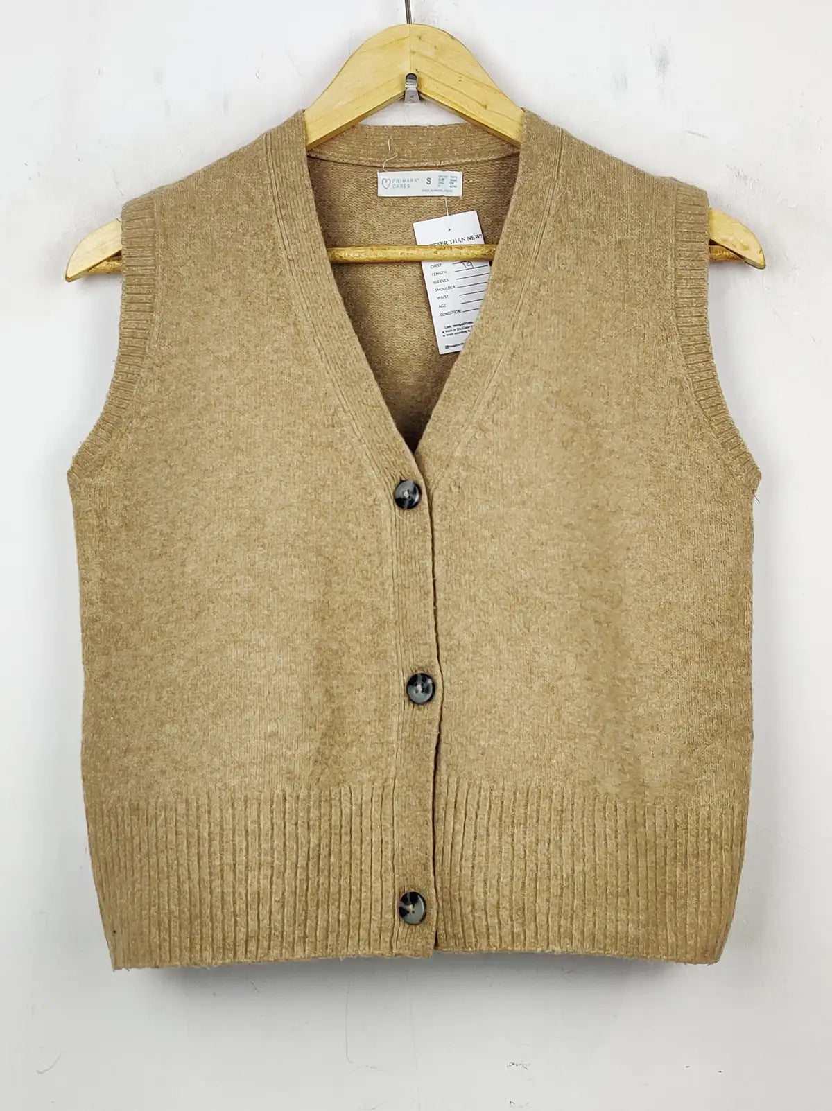 Buy online pre-used pre-loved 100% authentic & Original branded Primark (SL-2074) available in Pakistan. Top international brands avilable.