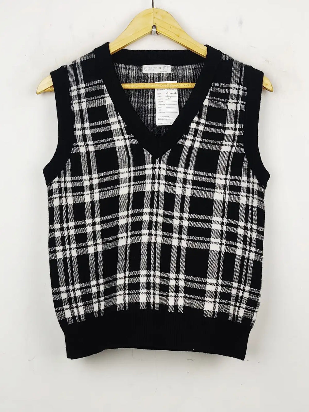 Buy online pre-used pre-loved 100% authentic & Original branded Primark (SL-2078) available in Pakistan. Top international brands avilable.