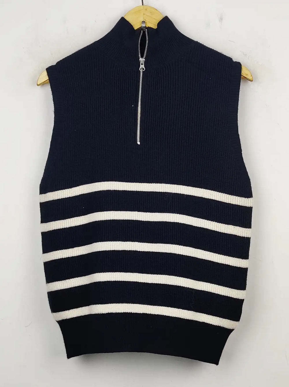 Buy online pre-used pre-loved 100% authentic & Original branded Primark (SL-2105) available in Pakistan. Top international brands avilable.
