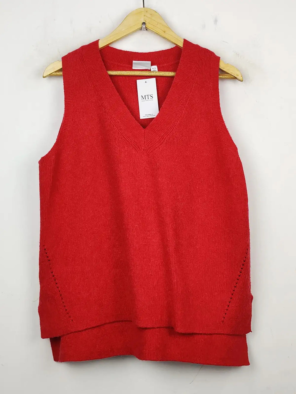 Buy online pre-used pre-loved 100% authentic & Original branded Vila (SL-2110) available in Pakistan. Top international brands avilable.