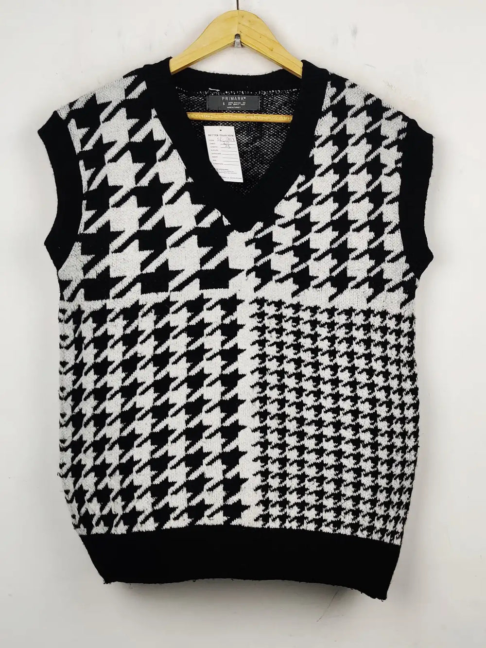 Buy online pre-used pre-loved 100% authentic & Original branded Primark (SL-2113) available in Pakistan. Top international brands avilable.