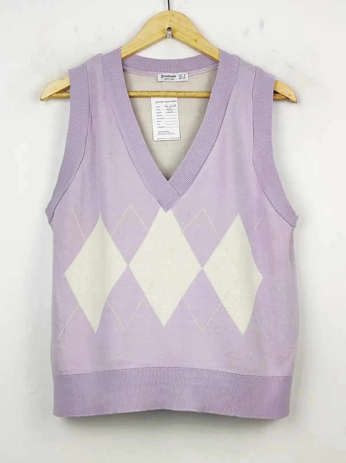 Buy online pre-used pre-loved 100% authentic & Original branded Stradivarius (SL-2126) available in Pakistan. Top international brands avilable.