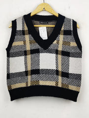 Buy online pre-used pre-loved 100% authentic & Original branded Shein (SL-2147) available in Pakistan. Top international brands avilable.