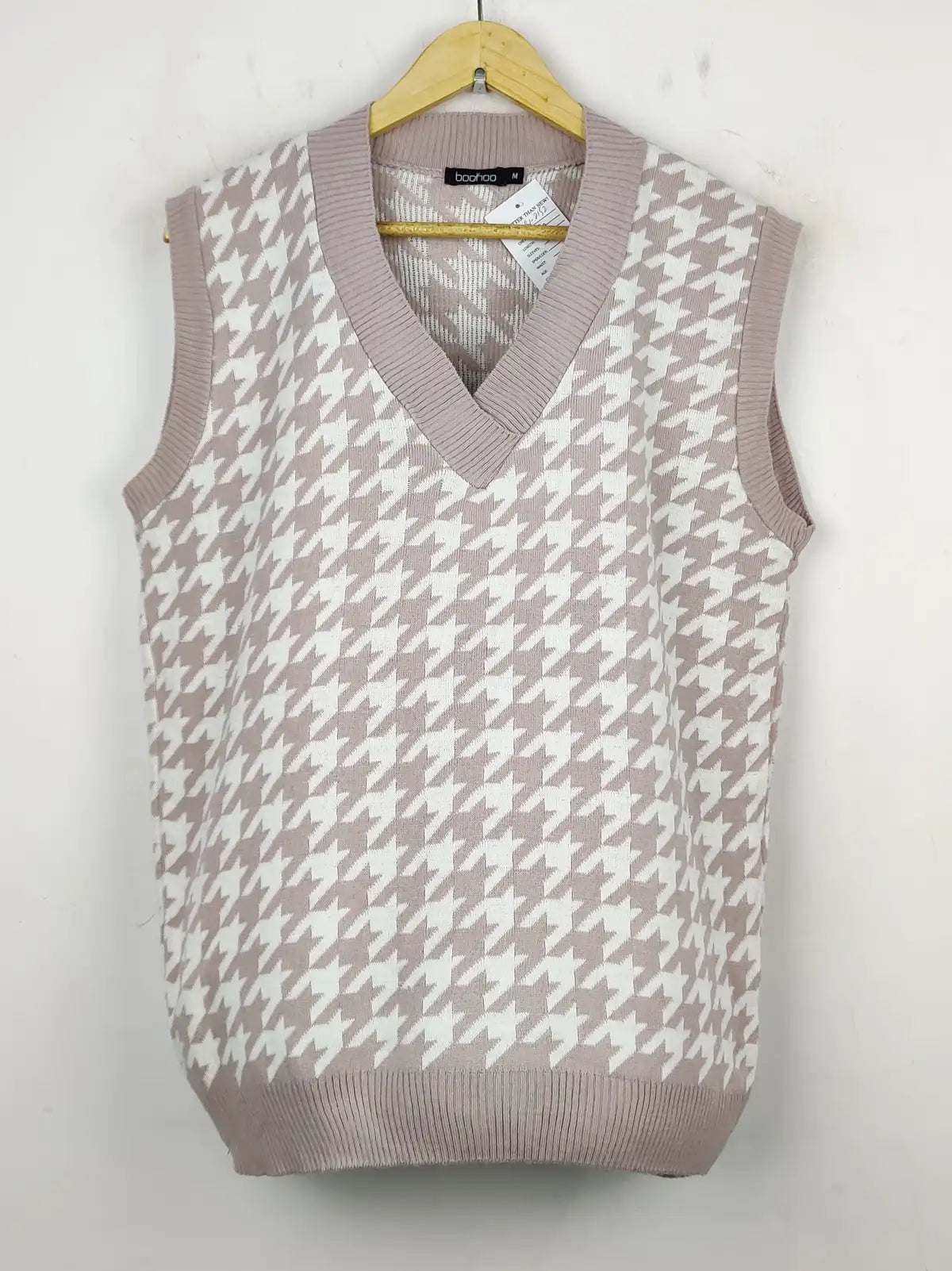 Buy online pre-used pre-loved 100% authentic & Original branded Boohoo (SL-2152) available in Pakistan. Top international brands avilable.