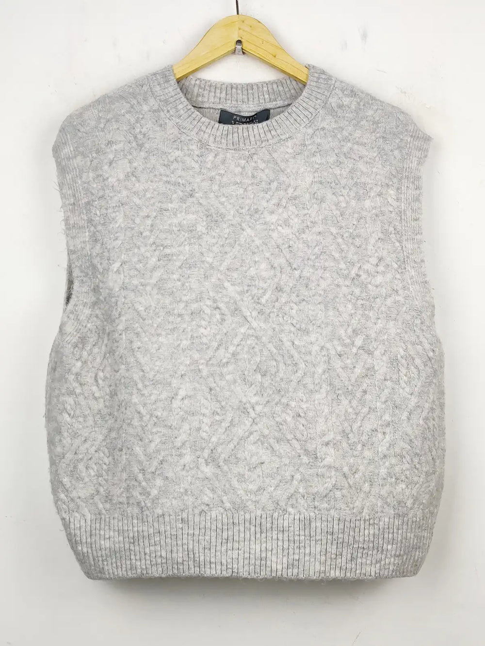 Buy online pre-used pre-loved 100% authentic & Original branded Primark (SL-2165) available in Pakistan. Top international brands avilable.