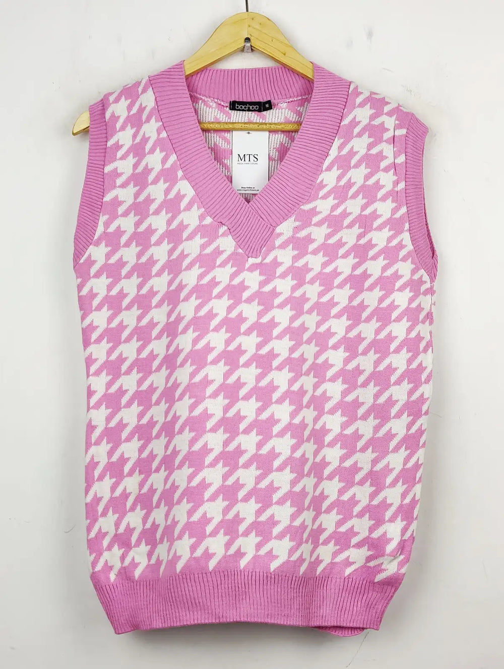 Buy online pre-used pre-loved 100% authentic & Original branded Boohoo (SL-2168) available in Pakistan. Top international brands avilable.