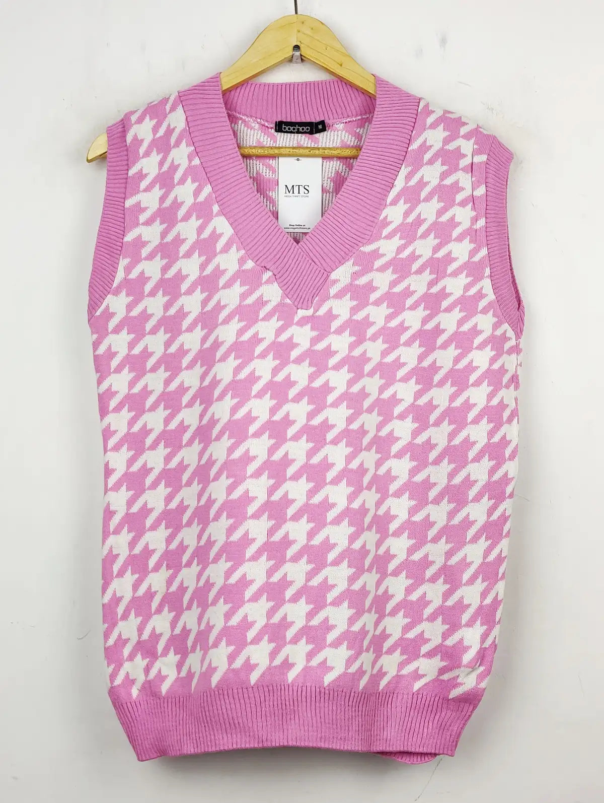 Buy online pre-used pre-loved 100% authentic & Original branded Boohoo (SL-2168) available in Pakistan. Top international brands avilable.