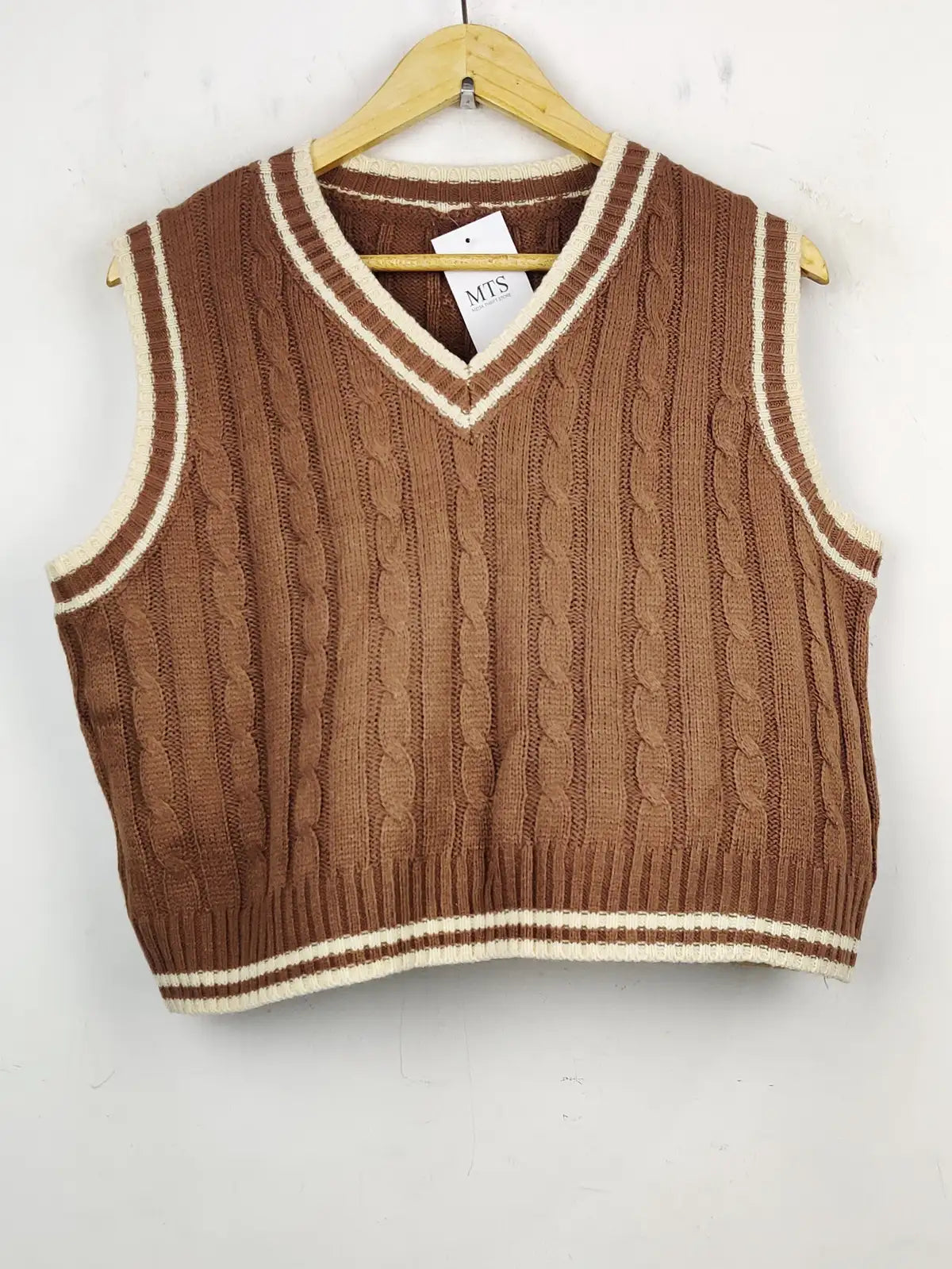 Buy online pre-used pre-loved 100% authentic & Original branded Shein (SL-2174) available in Pakistan. Top international brands avilable.