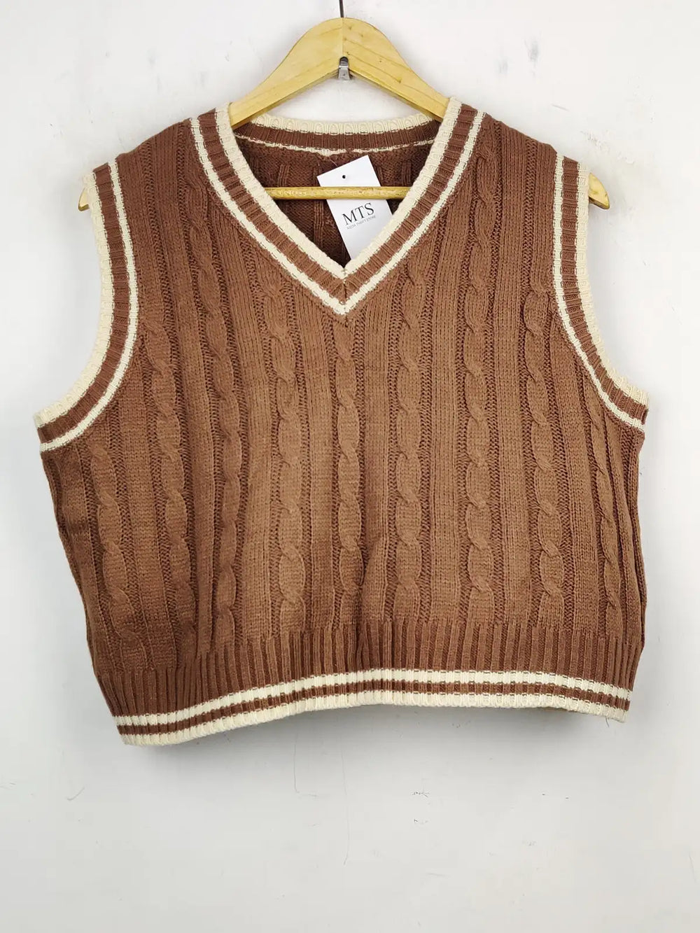 Buy online pre-used pre-loved 100% authentic & Original branded Shein (SL-2174) available in Pakistan. Top international brands avilable.