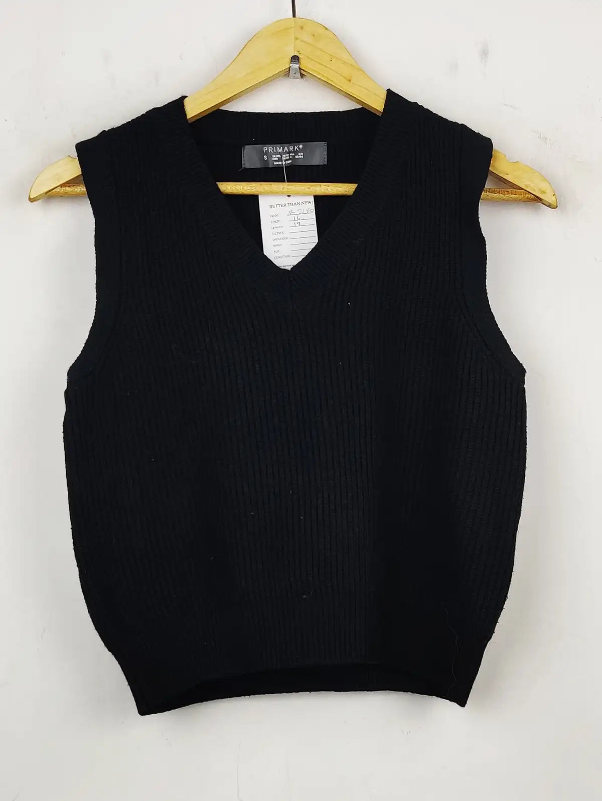 Buy online pre-used pre-loved 100% authentic & Original branded Primark (SL-2180) available in Pakistan. Top international brands avilable.