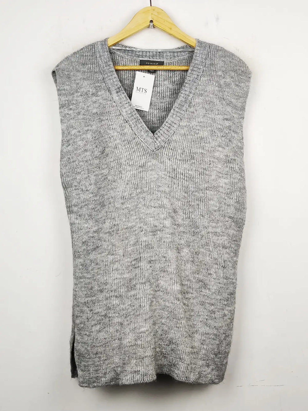 Buy online pre-used pre-loved 100% authentic & Original branded Primark (SL-2187) available in Pakistan. Top international brands avilable.