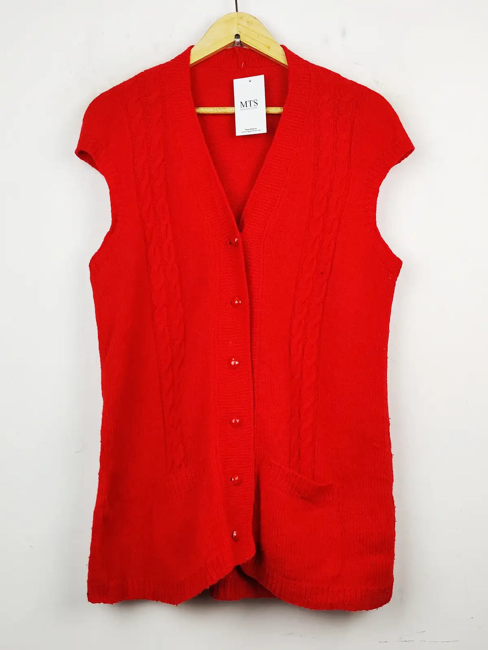 Buy online pre-used pre-loved 100% authentic & Original branded Unknown Brand (SL-2204) available in Pakistan. Top international brands avilable.