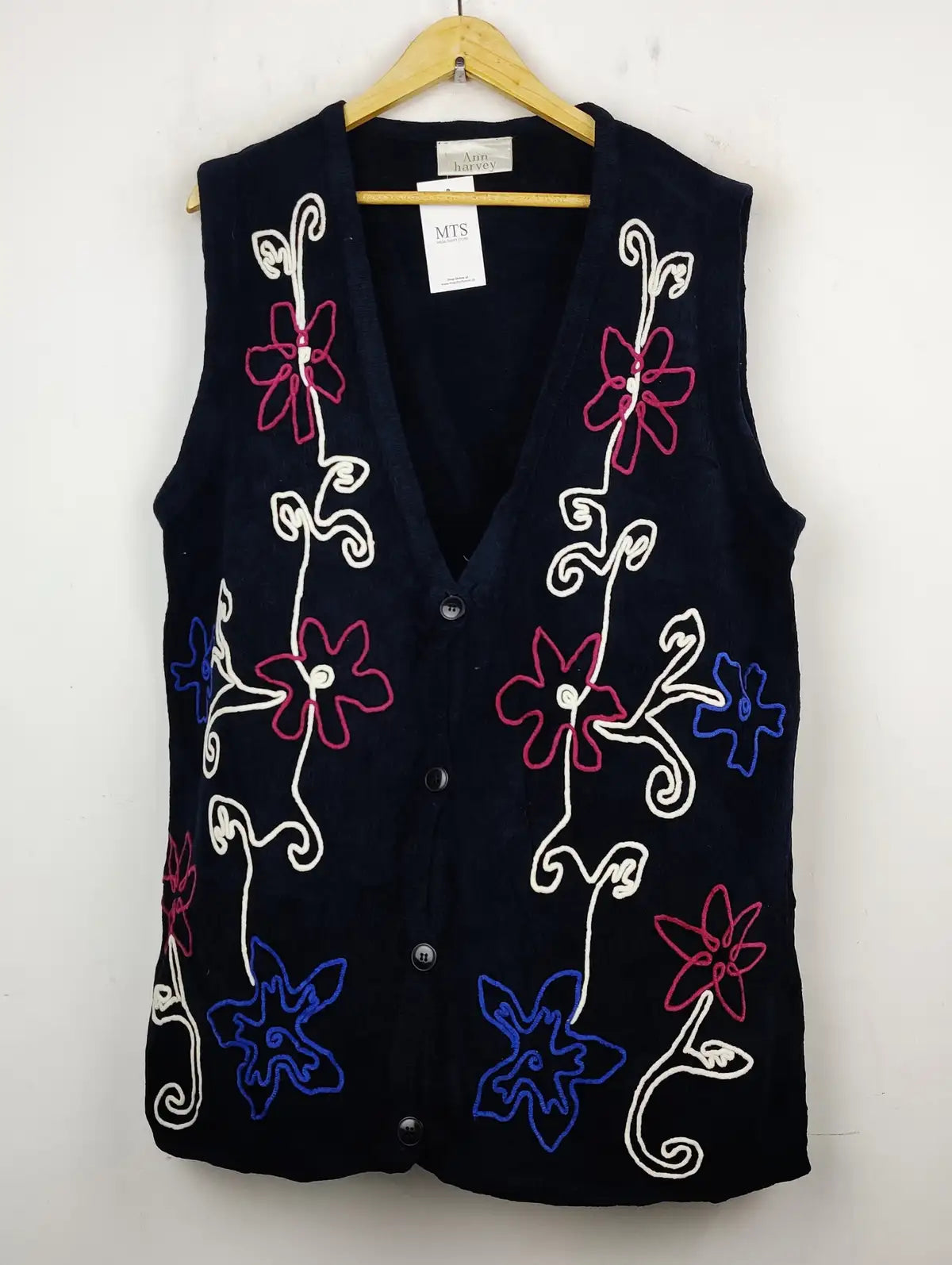 Buy online pre-used pre-loved 100% authentic & Original branded Ann Harvey (SL-2209) available in Pakistan. Top international brands avilable.