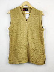 Buy online pre-used pre-loved 100% authentic & Original branded Sarah Dunaway (SL-2212) available in Pakistan. Top international brands avilable.