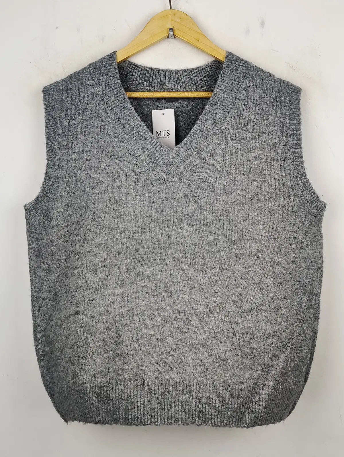 Buy online pre-used pre-loved 100% authentic & Original branded Primark (SL-2221) available in Pakistan. Top international brands avilable.