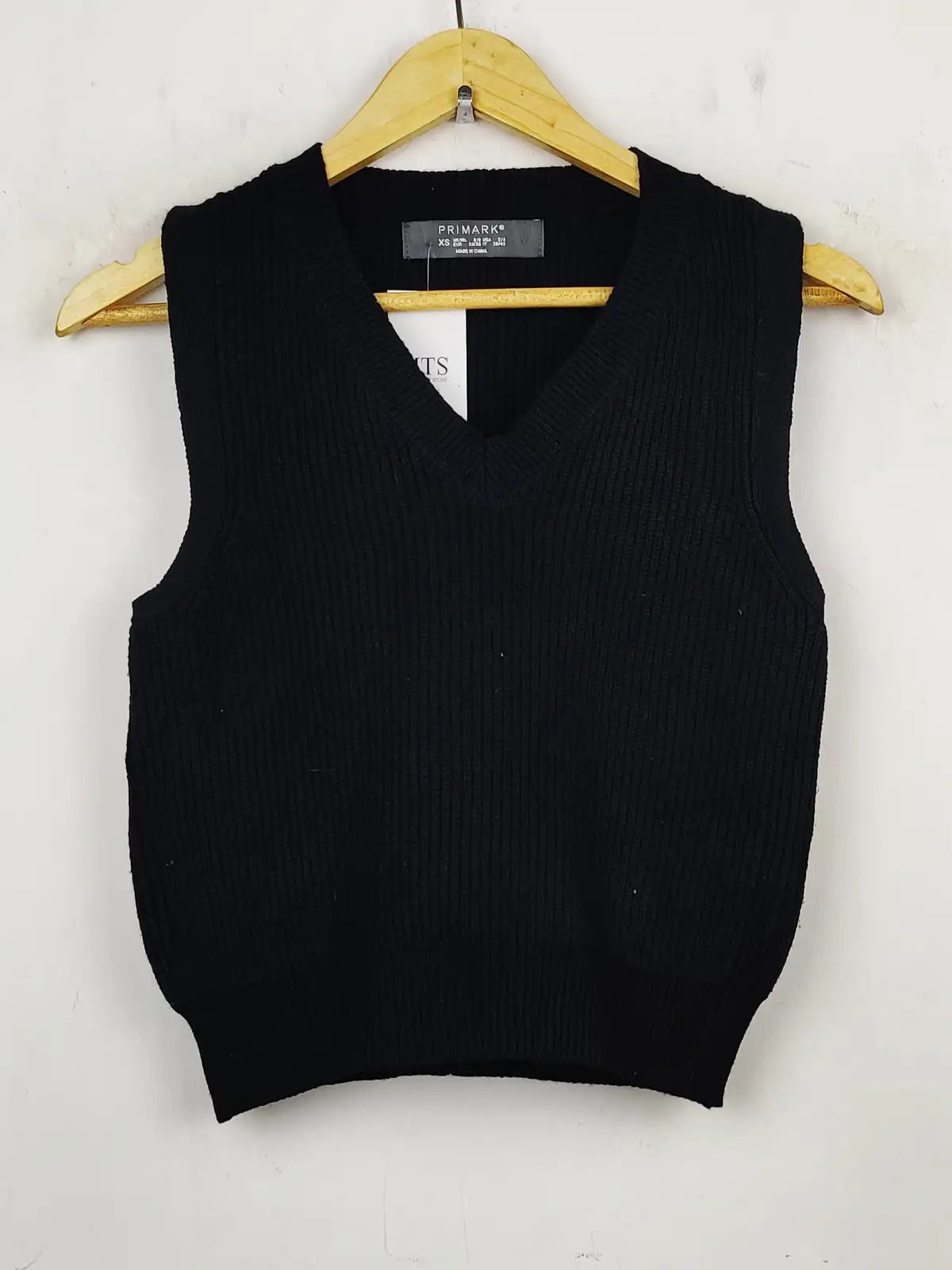 Buy online pre-used pre-loved 100% authentic & Original branded Primark (SL-2234) available in Pakistan. Top international brands avilable.