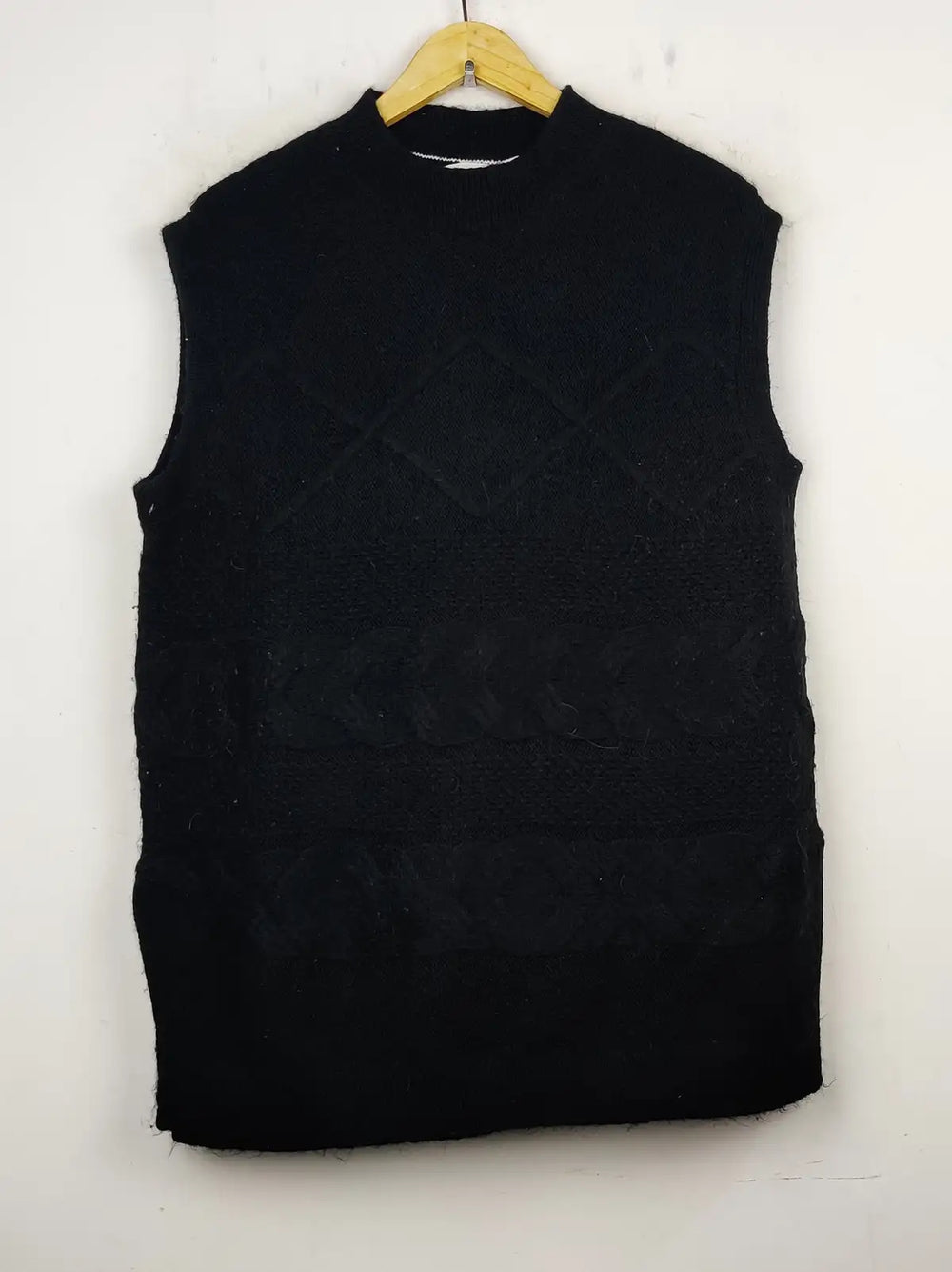 Buy online pre-used pre-loved 100% authentic & Original branded Marks & Spencer (SL-2235) available in Pakistan. Top international brands avilable.