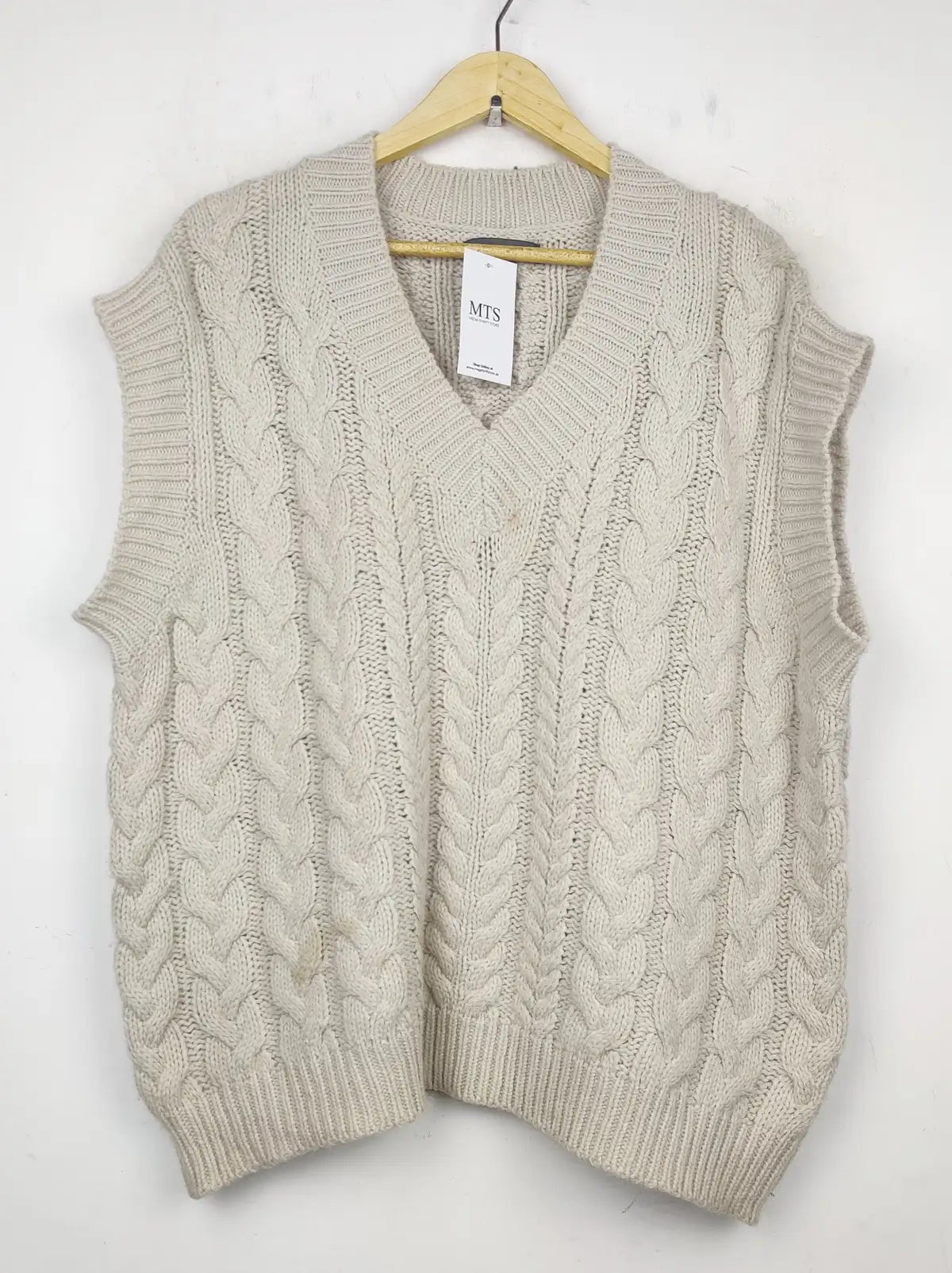 Buy online pre-used pre-loved 100% authentic & Original branded Primark (SL-2251) available in Pakistan. Top international brands avilable.