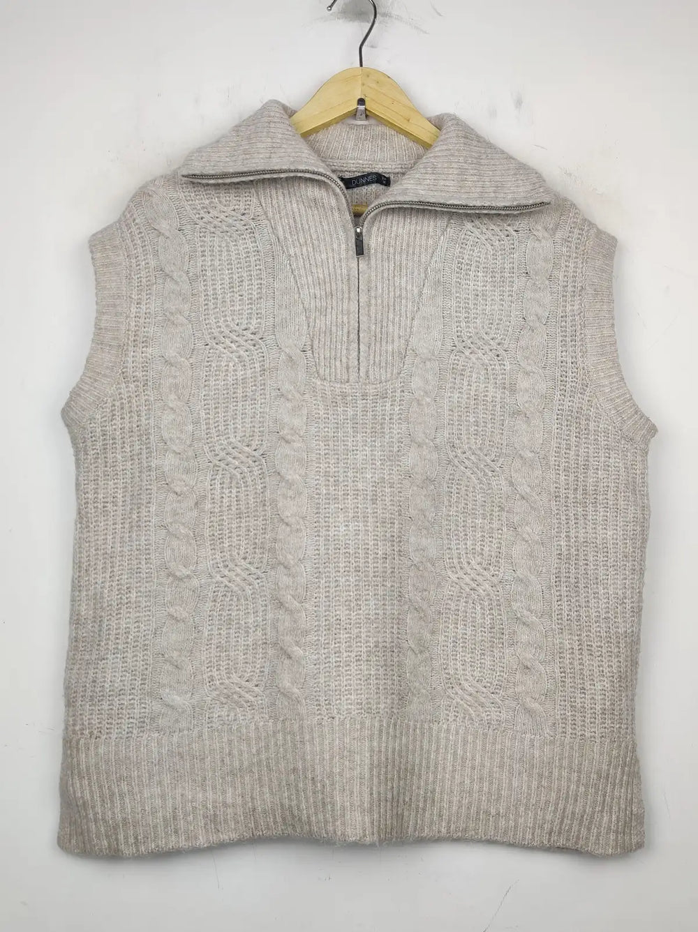 Buy online pre-used pre-loved 100% authentic & Original branded Dunnes Stores (SL-2252) available in Pakistan. Top international brands avilable.