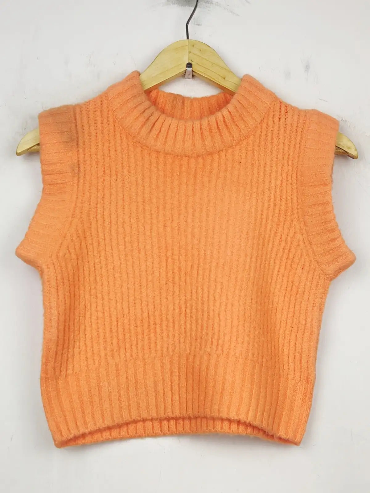 Buy online pre-used pre-loved 100% authentic & Original branded Collusion (SL-2267) available in Pakistan. Top international brands avilable.