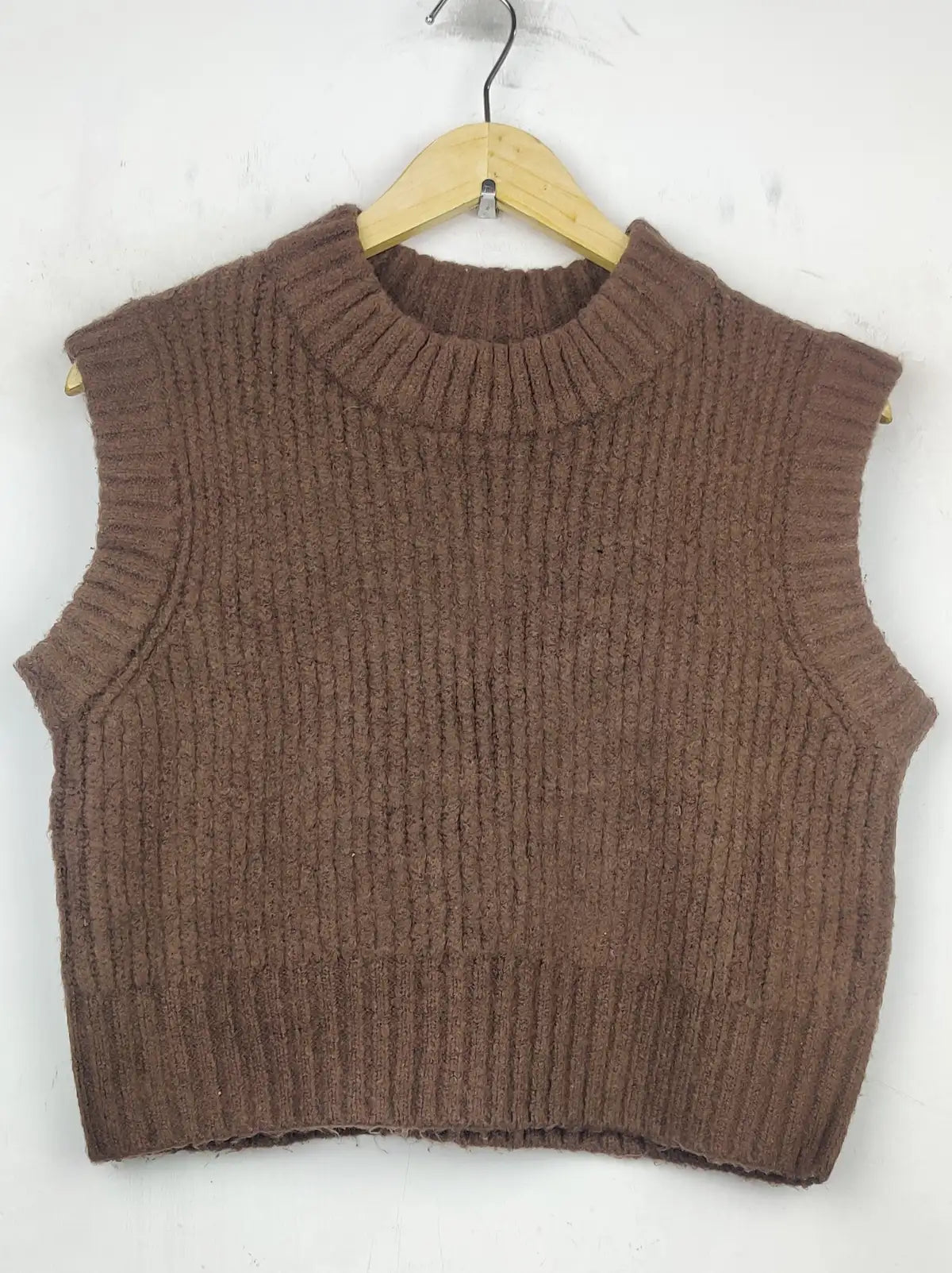 Buy online pre-used pre-loved 100% authentic & Original branded Collusion (SL-2274) available in Pakistan. Top international brands avilable.