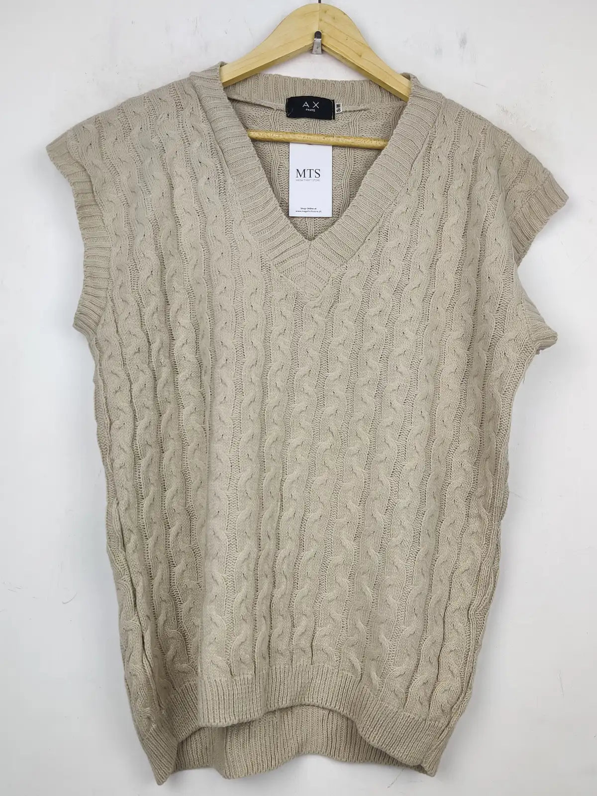 Buy online pre-used pre-loved 100% authentic & Original branded Ax Paris (SL-2289) available in Pakistan. Top international brands avilable.