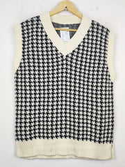 Buy online pre-used pre-loved 100% authentic & Original branded Unknown Brand (SL-2297) available in Pakistan. Top international brands avilable.