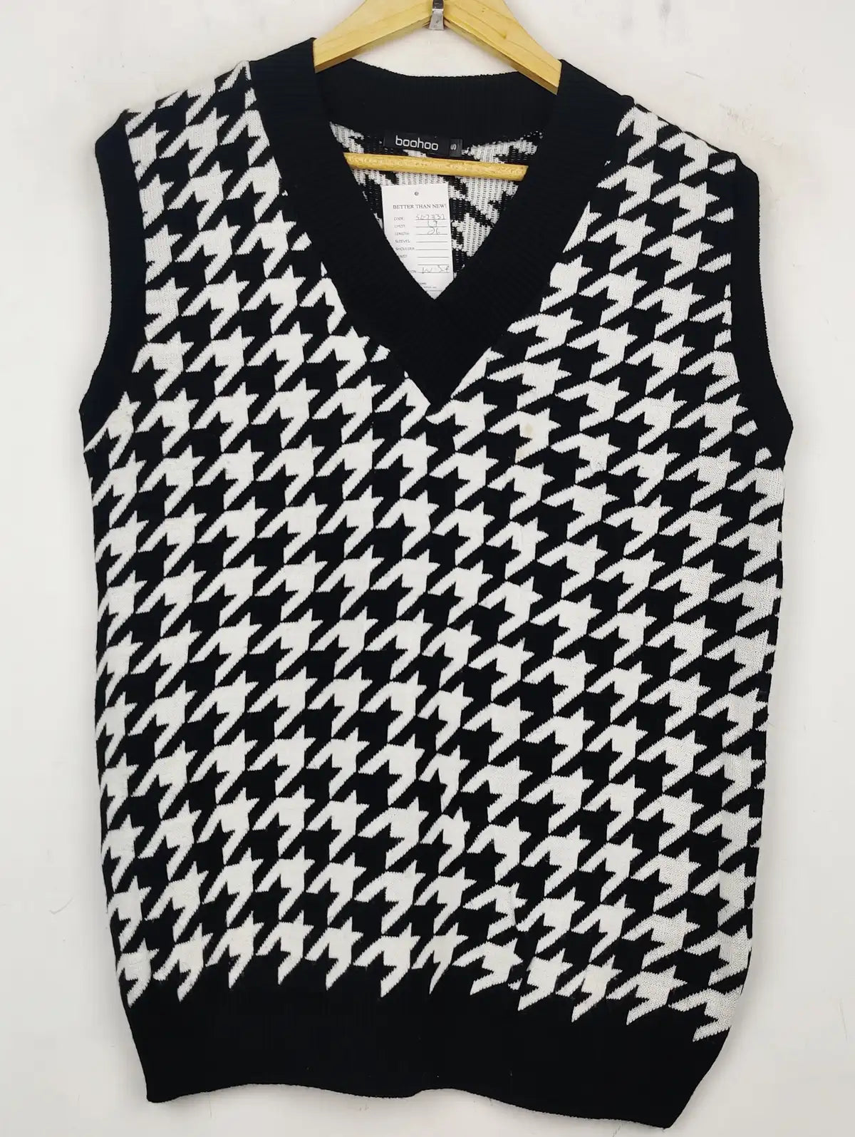 Buy online pre-used pre-loved 100% authentic & Original branded Boohoo (SL-2337) available in Pakistan. Top international brands avilable.