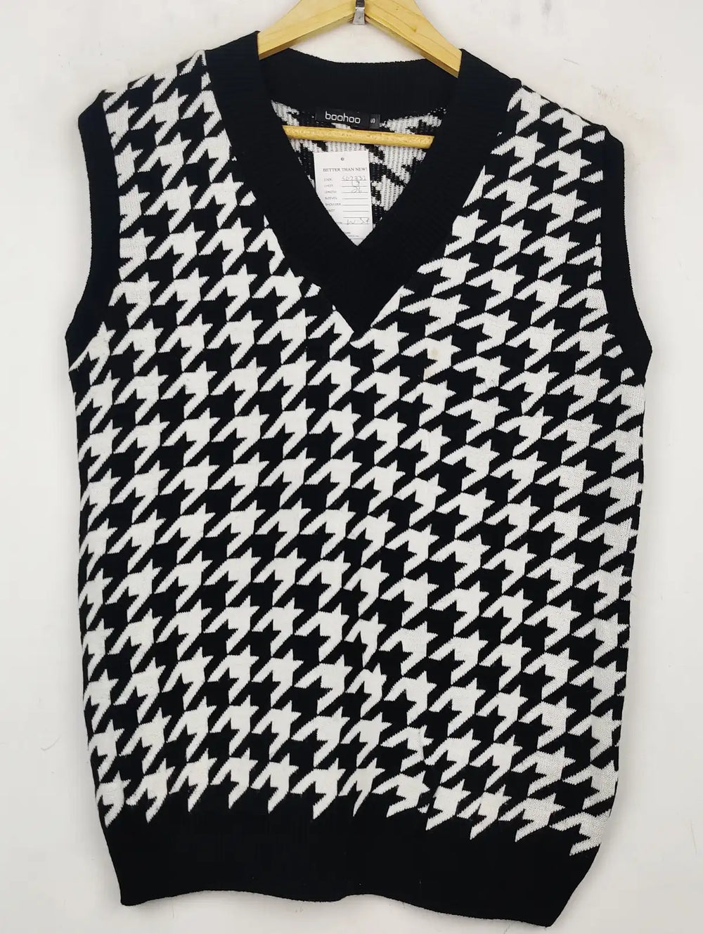 Buy online pre-used pre-loved 100% authentic & Original branded Boohoo (SL-2337) available in Pakistan. Top international brands avilable.