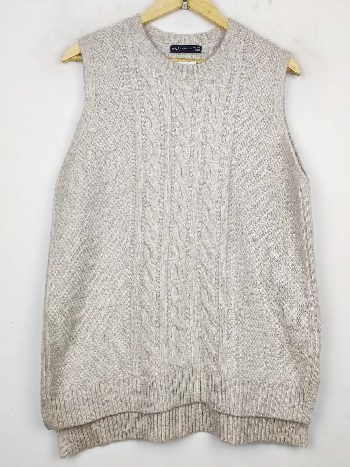 Buy online pre-used pre-loved 100% authentic & Original branded Marks & Spencer (SL-2345) available in Pakistan. Top international brands avilable.