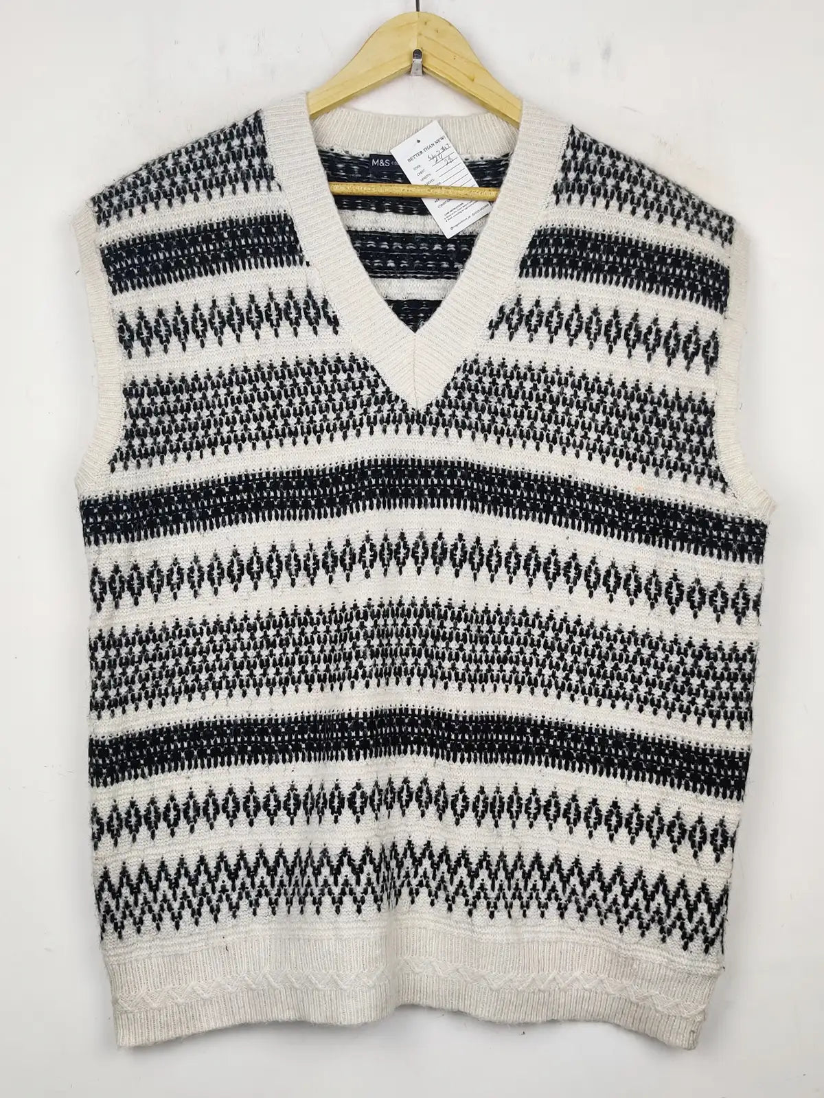 Buy online pre-used pre-loved 100% authentic & Original branded Marks & Spencer (SL-2347) available in Pakistan. Top international brands avilable.