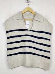 Buy online pre-used pre-loved 100% authentic & Original branded Tu (SL-2411) available in Pakistan. Top international brands avilable.