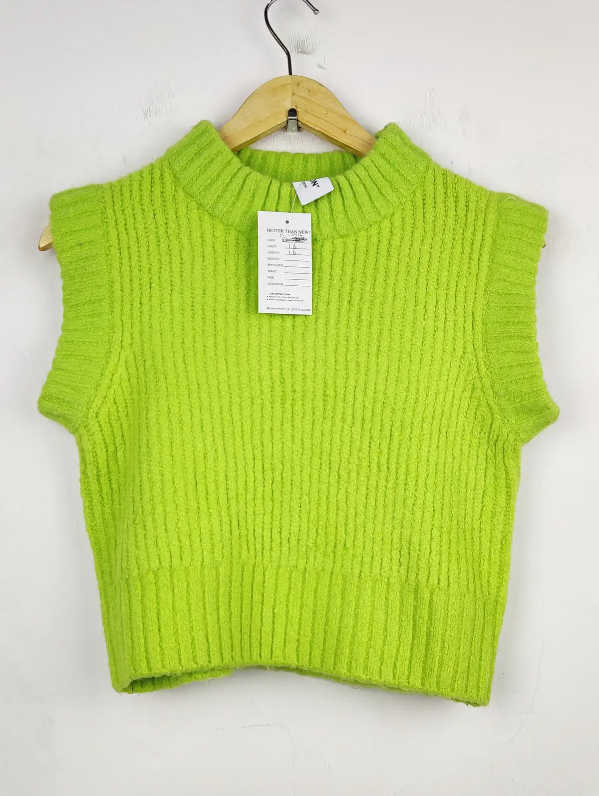 Buy online pre-used pre-loved 100% authentic & Original branded Collusion (SL-2416) available in Pakistan. Top international brands avilable.